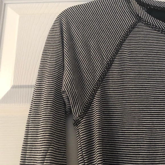 Zella Girl black & white striped long sleeve tee - Picture 4 of 5